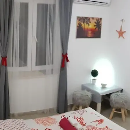 Spinnaker Center Apartament *